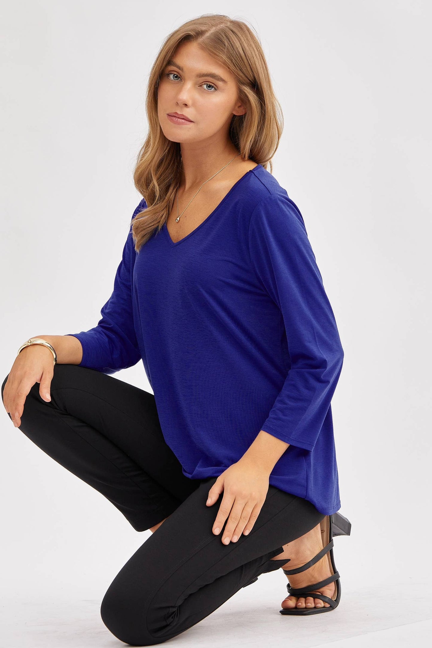 Classic Wrinkle-Free V-Neck Top SD-VNECK