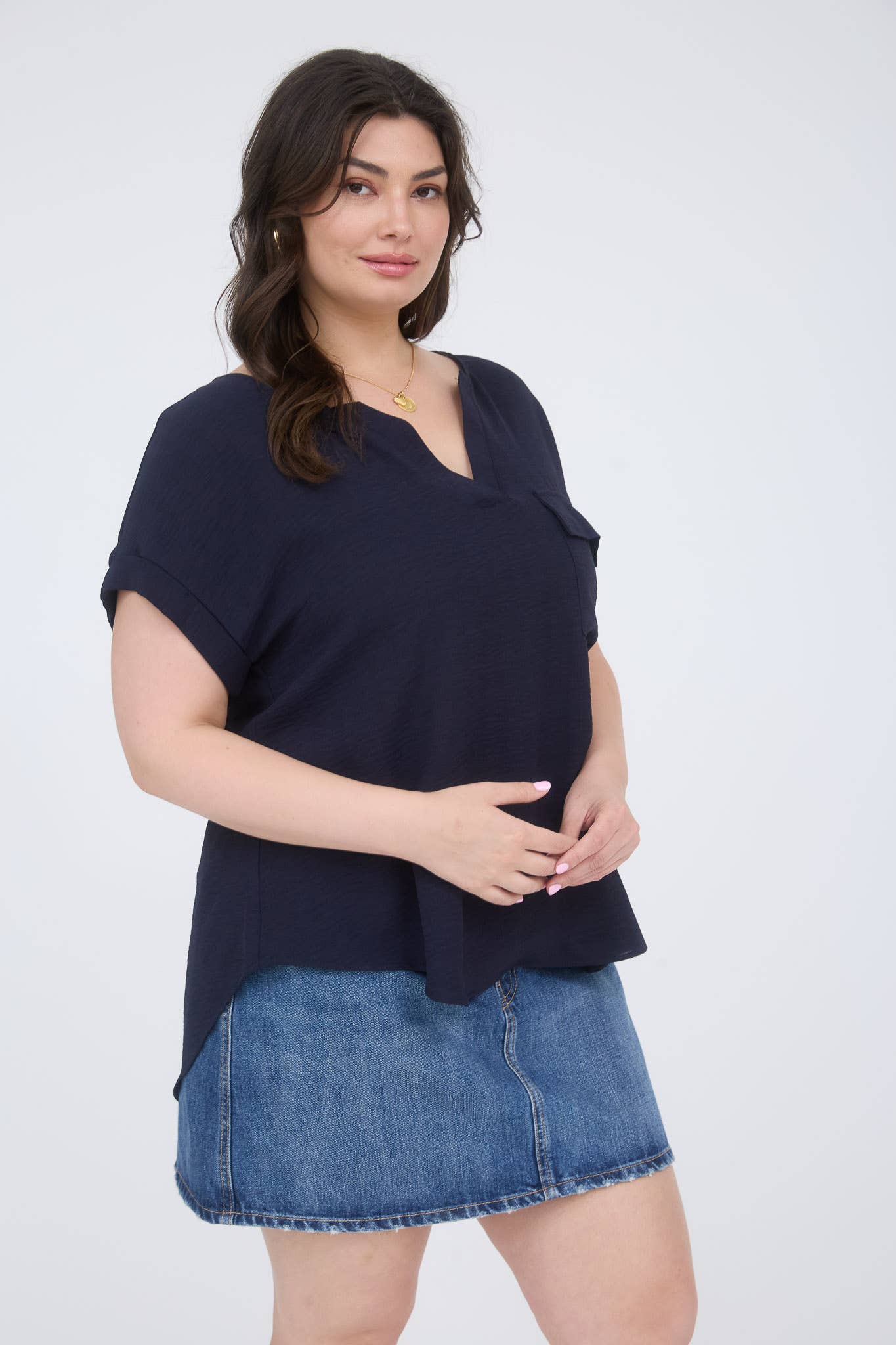 PLUS SPLIT NECK BACK BUTTON SHORT FOLD SLEEVE TOP