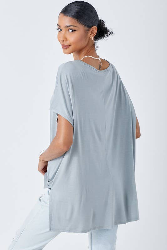 PLUS SIZE SHORT SLEEVE PIKO TOP