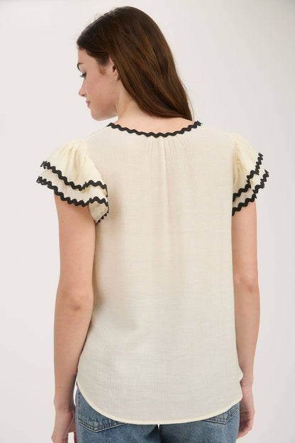 V NECK WAVY TRIM RUFFLE SLEEVE TOP