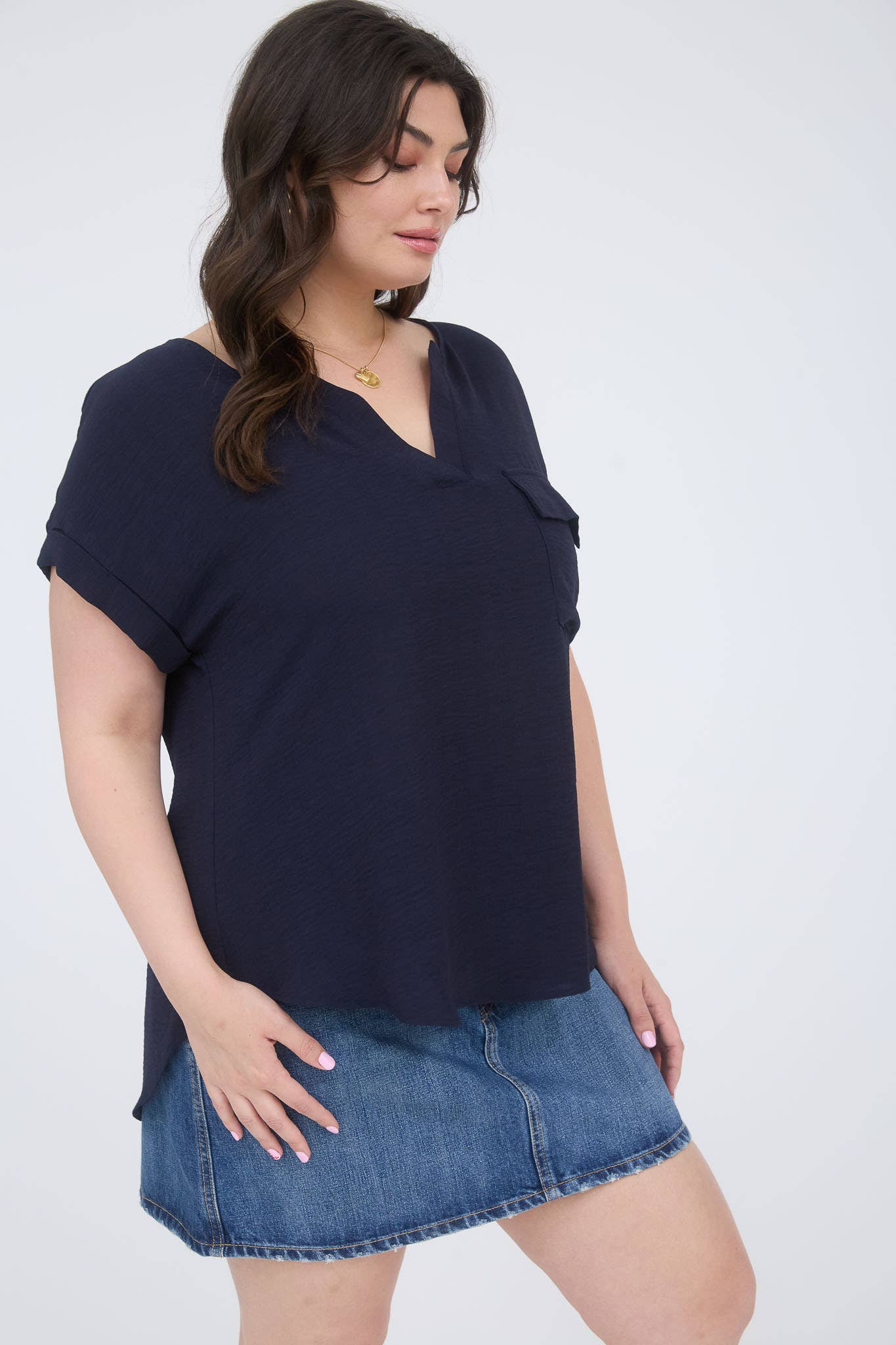 PLUS SPLIT NECK BACK BUTTON SHORT FOLD SLEEVE TOP