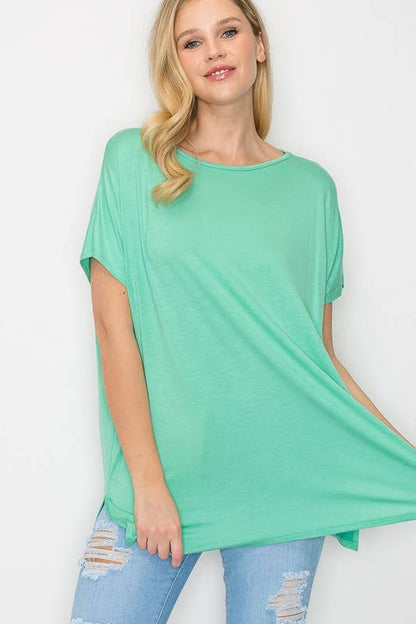 PLUS SIZE SHORT SLEEVE PIKO TOP