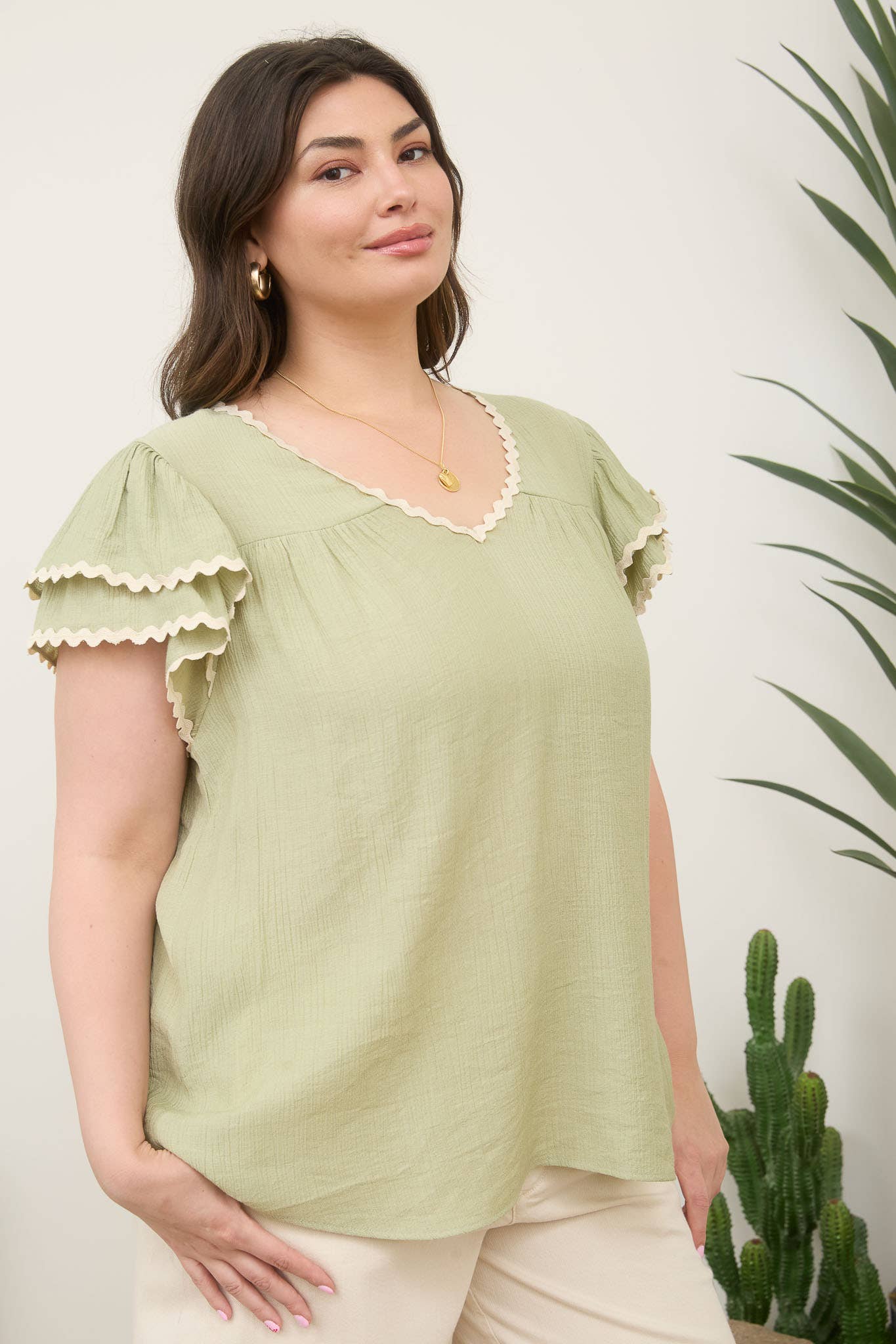 PLUS V NECK WAVY TRIM RUFFLE SLEEVE TOP