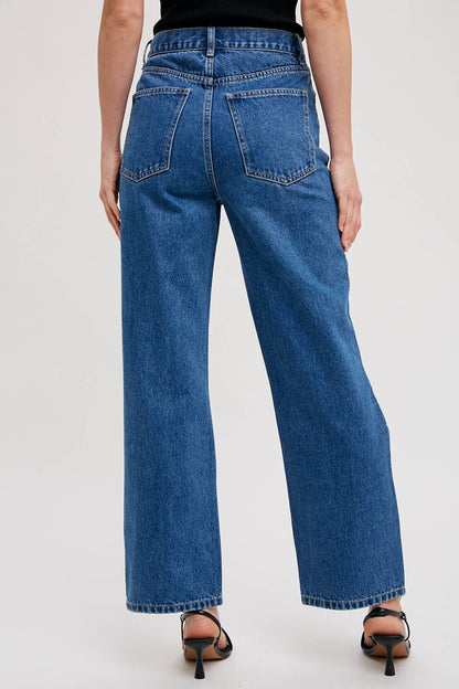 HIGH RISE DISTRESSED DENIM JEANS