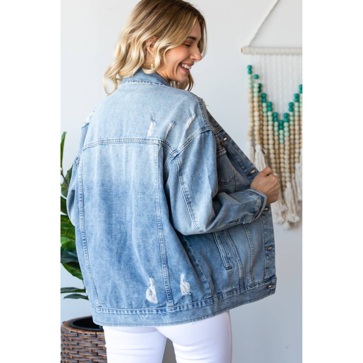 The Classic Denim Jacket - Curvy