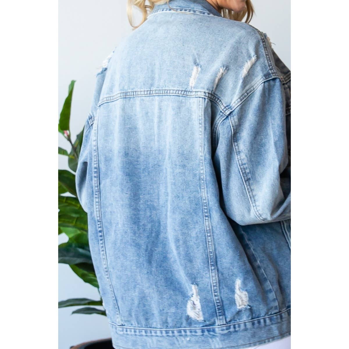 The Classic Denim Jacket - Curvy