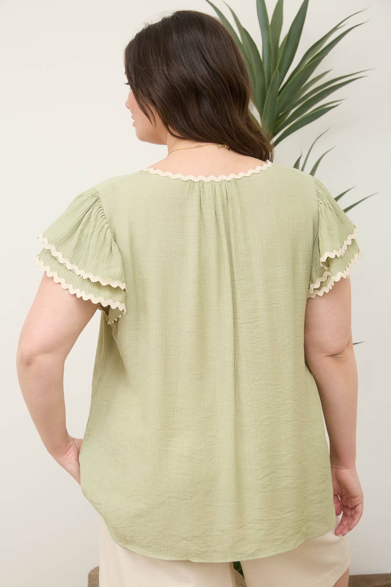 PLUS V NECK WAVY TRIM RUFFLE SLEEVE TOP