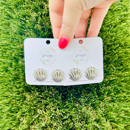 Clamshell Stud Earrings