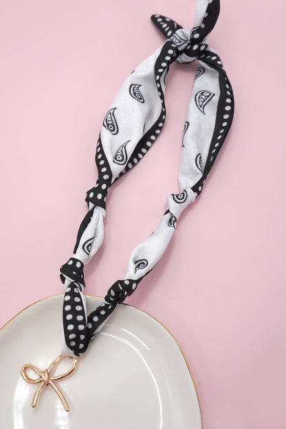 HANDMADE SCARF CHARM NECKLACE | 80N91790